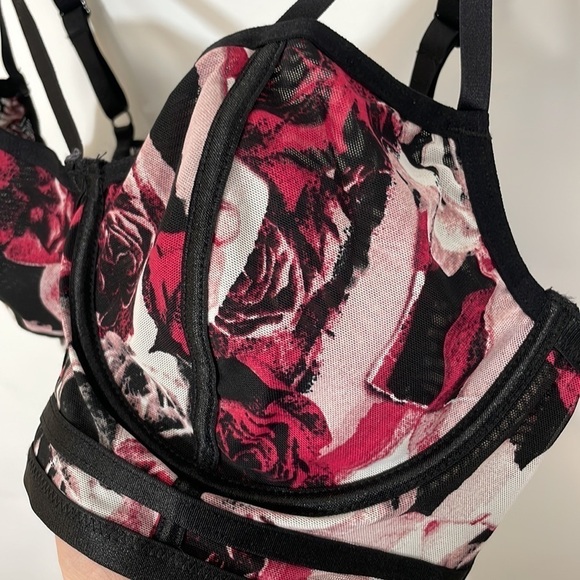 Torrid 1 BLACK PINK ROSE POWER MESH STRAPPY UNLINED UNDERWIRE LONGLINE BRALETTE - Picture 8 of 12